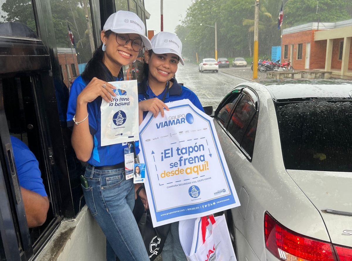 Grupo Viamar lleva la Campaña de Seguridad Vial "Yo Me Manejo" al Peaje Naranjal.