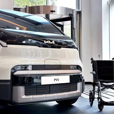 Presentamos Kia PV5 WAV: una nueva era de vehículos eléctricos accesibles para sillas de ruedas.
