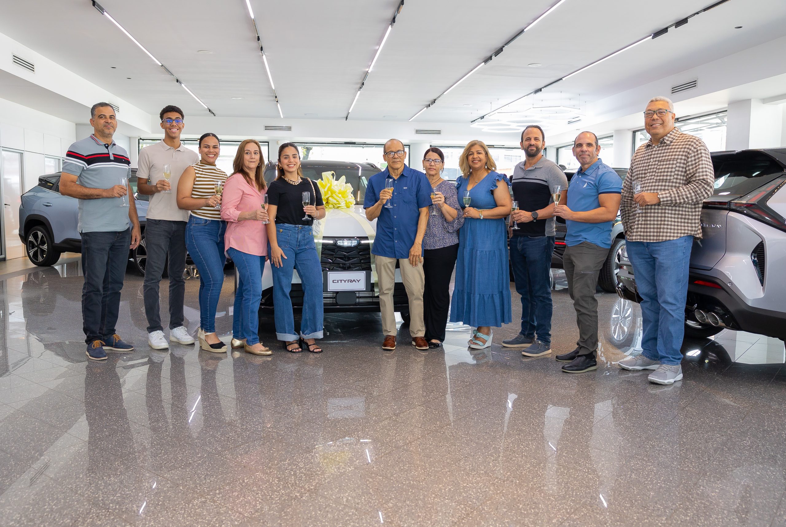 Geely da la bienvenida oficial a los primeros propietarios del Cityray en un evento especial