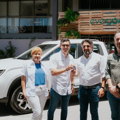 Riddara refuerza su liderazgo en movilidad eléctrica con la entrega de 18 unidades 4×4 a CEPM durante el Evergo Fest 2025