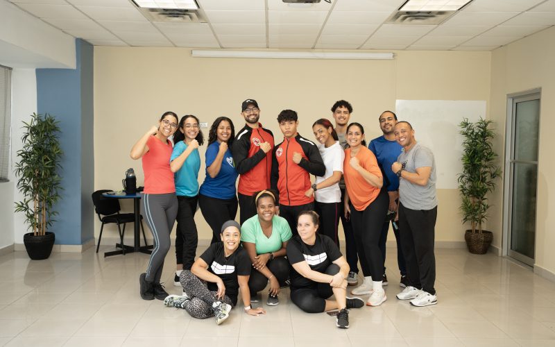 Grupo Viamar promueve el bienestar de sus colaboradores con jornada de combate fitness.