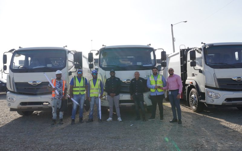 Forland entrega de flota de compactadores y capacitación a Power Truck.