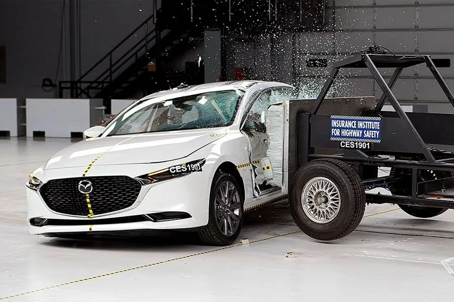 Mazda, elegida como la marca más segura del mundo.