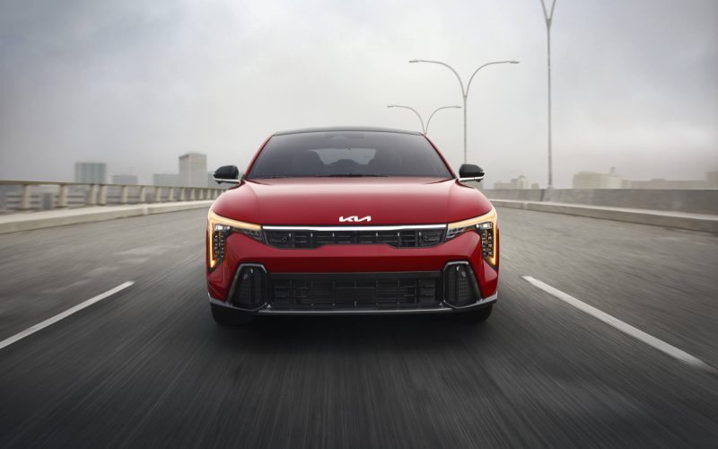 KIA K4 GANA EL PREMIO MOTORWEEK DRIVERS' CHOICE 2026 PARA EL MEJOR AUTO FAMILIAR