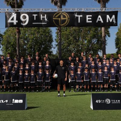 Kia reúne a jóvenes jugadores de fútbol de todo el mundo en la Kia OMBC Cup 2026™