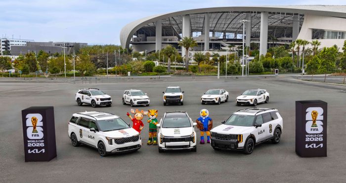 Kia marca un hito global de la Copa Mundial de la FIFA 2026™ con la entrega oficial del vehículo